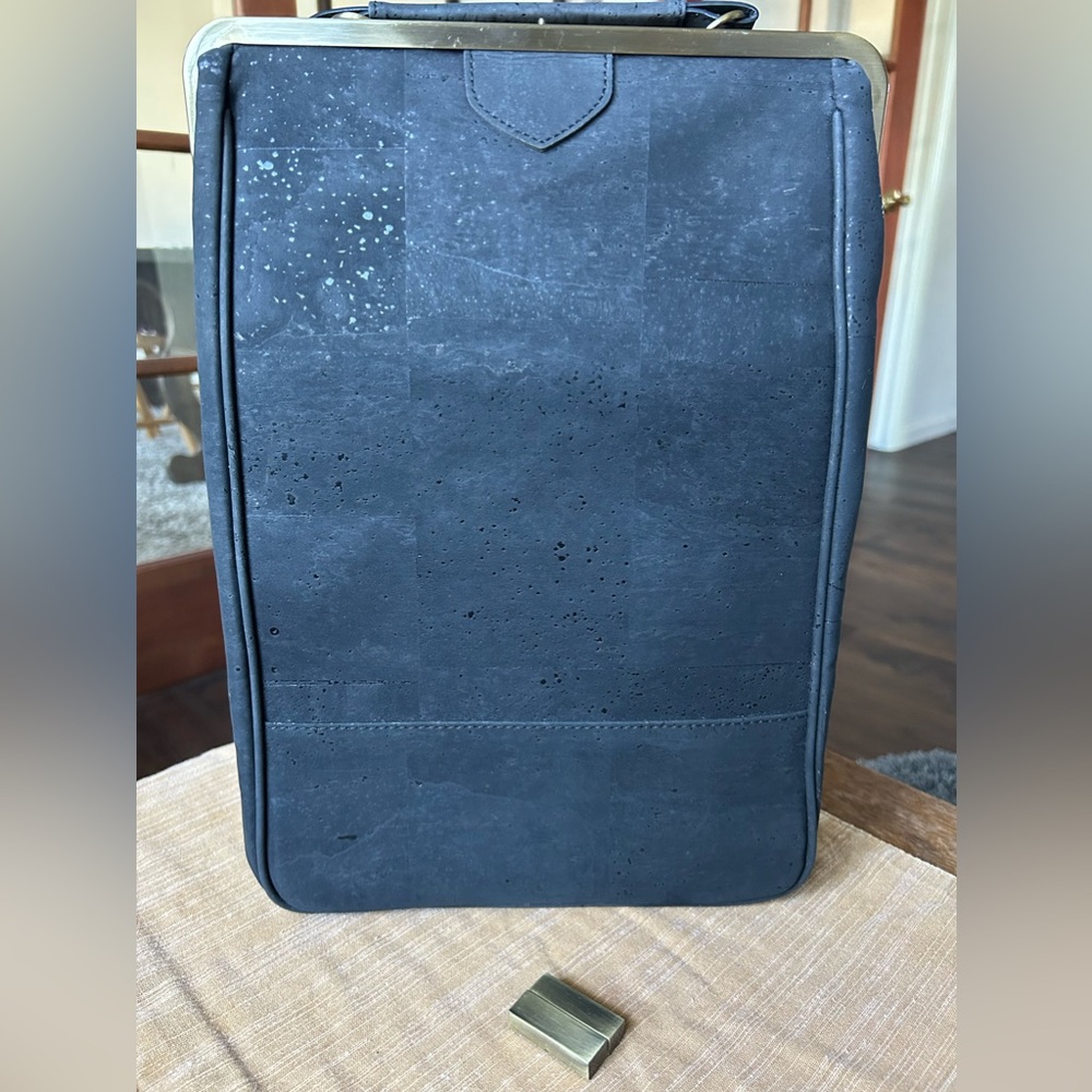 Laflore bobobark bag.